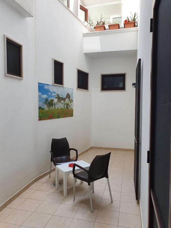 טורה סנטה סאבינה Hotel Corallo מראה חיצוני תמונה