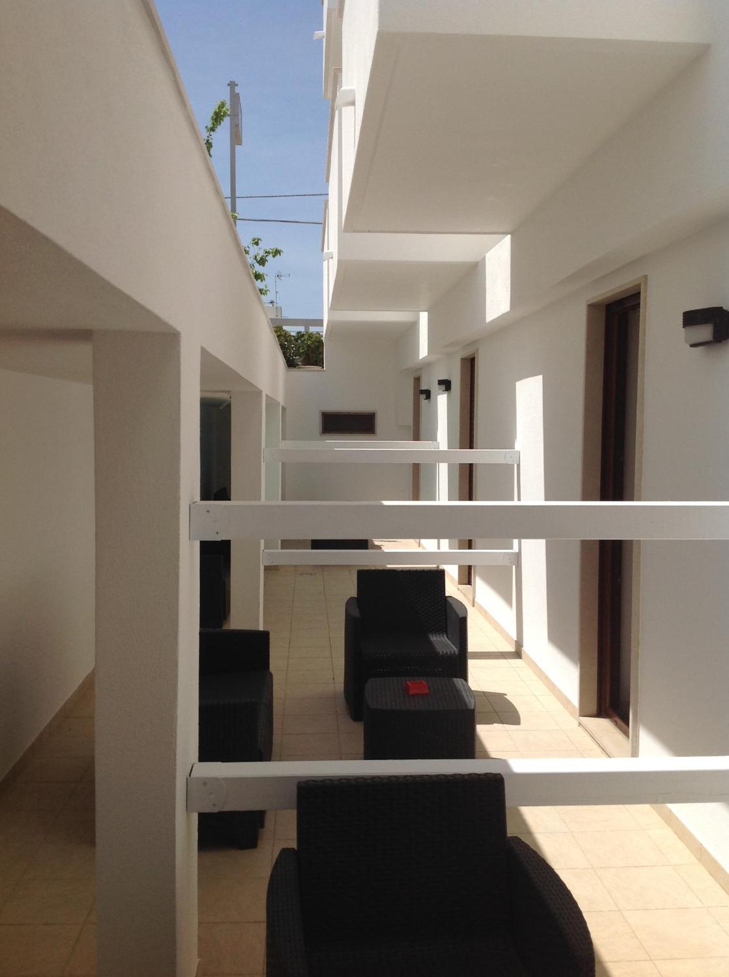 טורה סנטה סאבינה Hotel Corallo מראה חיצוני תמונה