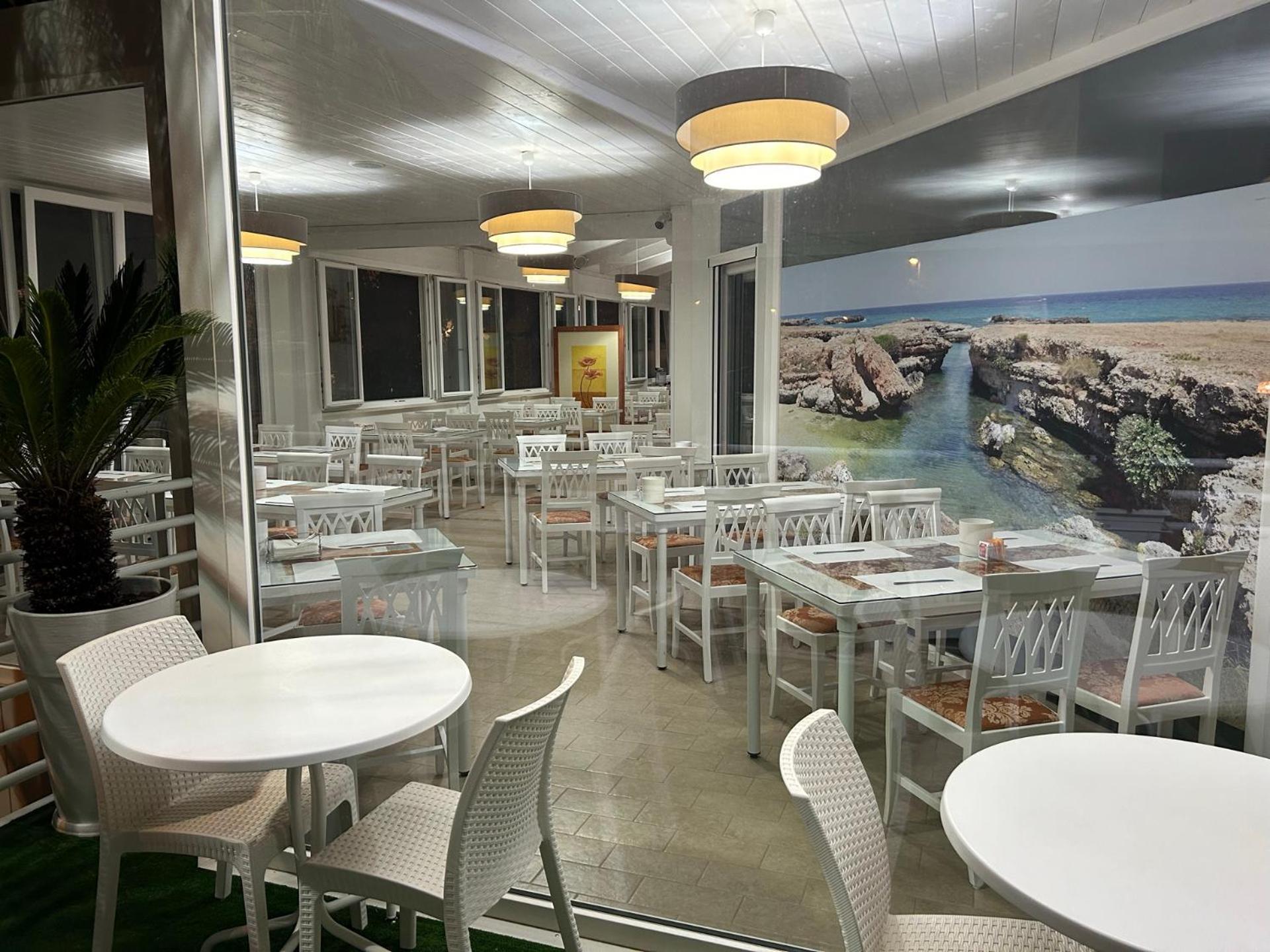 טורה סנטה סאבינה Hotel Corallo מראה חיצוני תמונה